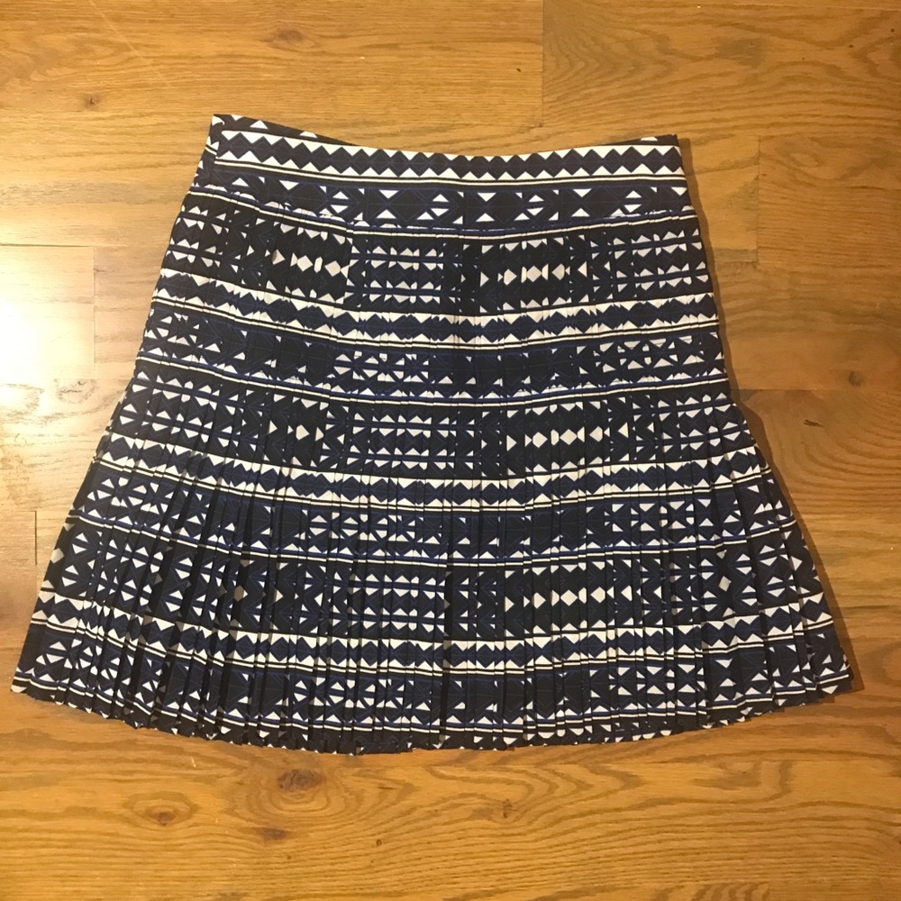 🎉2 for $15 NWT J.Crew Factory Flirty Pleated Mini